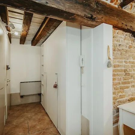 Апартаменты Autentico Rifugio Veneziano Bilocale Nel Cuore Di Cannaregio Венеция
